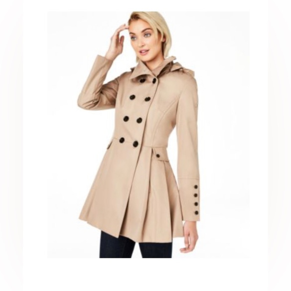 NWT. Calvin Klein Pleated Khaki Trench. Women’s petite medium. Removable hood
